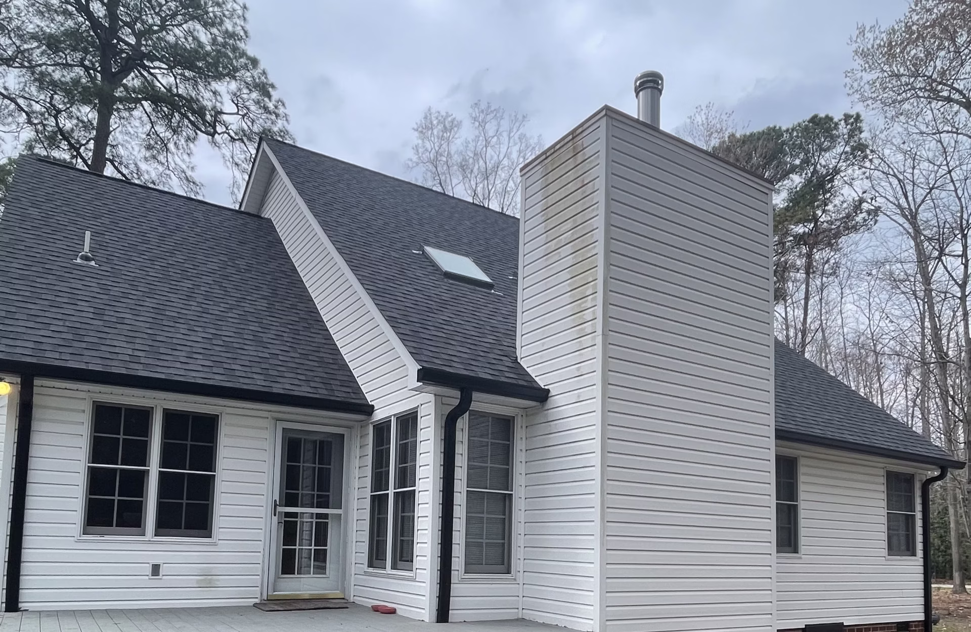 Seamless Guttering Installation near you in Williamsburg, VA